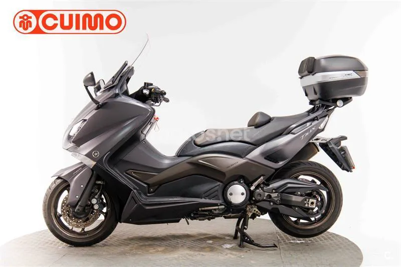 Yamaha TMAX 530 – Vista 8