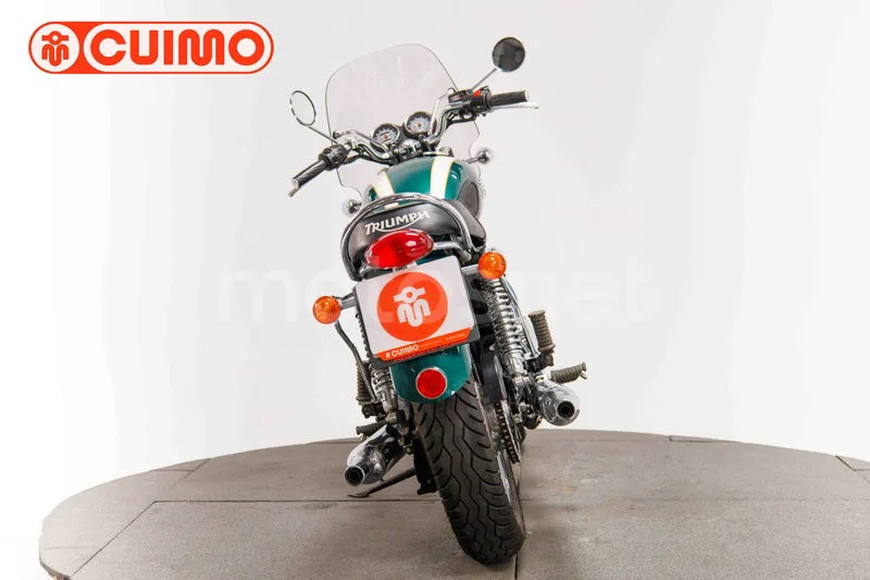 Triumph Bonneville T100 – Vista 9