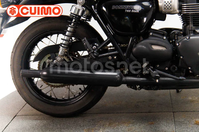 Triumph Bonneville T100 - Vista 27