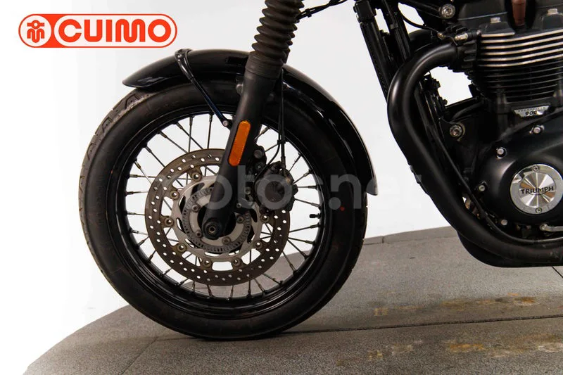 Triumph Bonneville T100 - Vista 41
