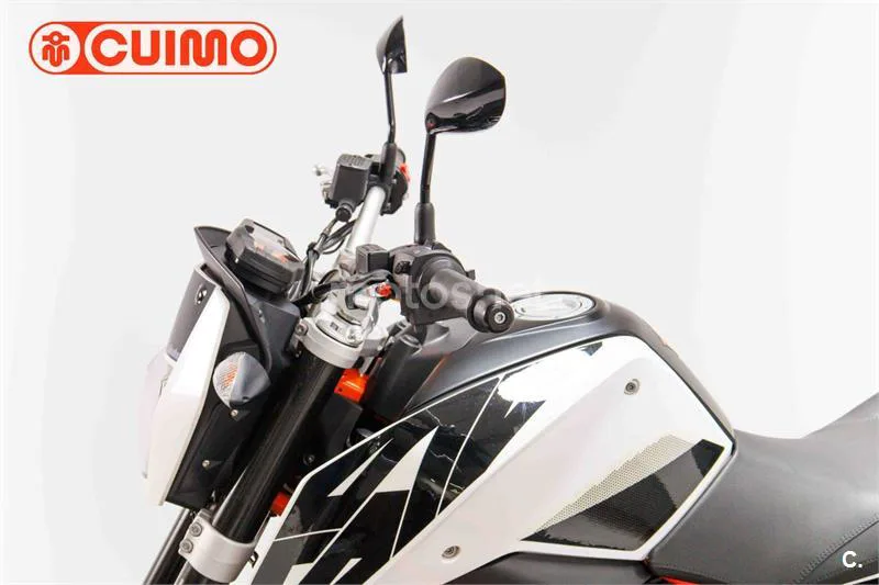KTM 690 Duke – Vista 22