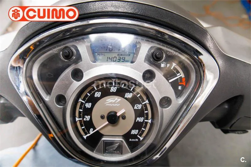 Honda SH 125i – Vista 23