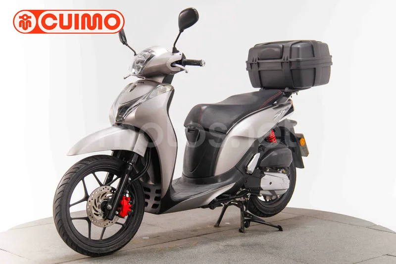 Honda SH 125i – Vista 9