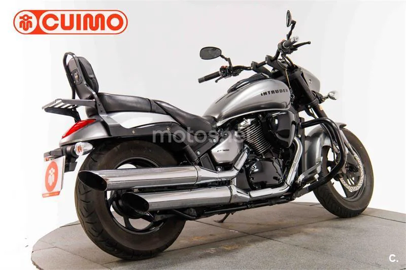 Suzuki Intruder M800 – Vista 4