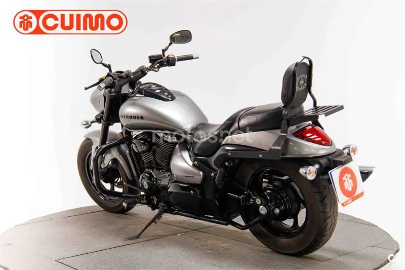 Suzuki Intruder M800 – Vista 6