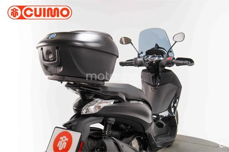 Piaggio Beverly – Vista 16