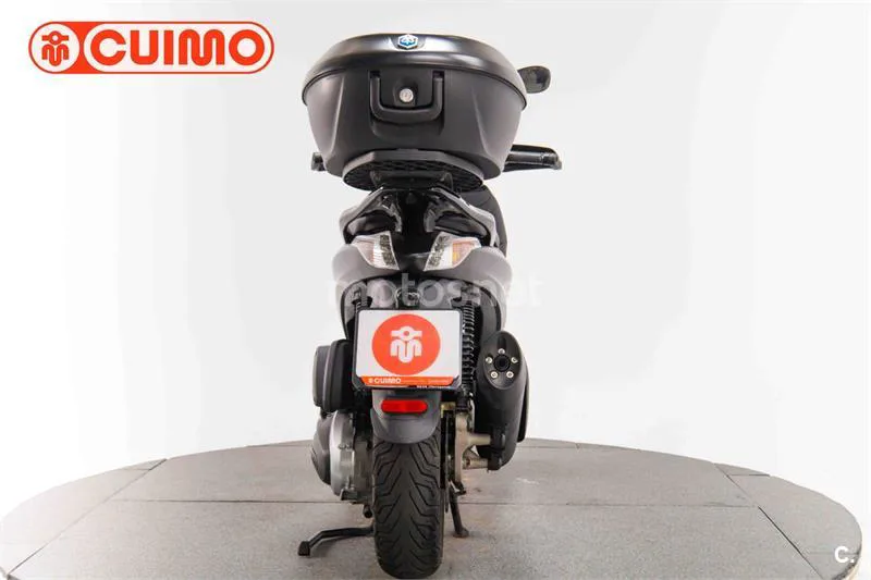 Piaggio Beverly – Vista 5
