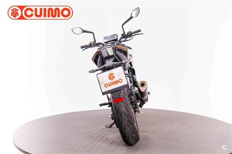 KTM 125 – Vista 5