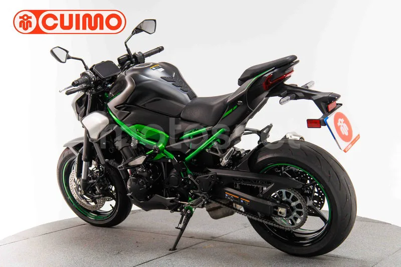 Kawasaki Z900 – Vista 10