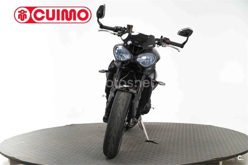 Triumph Street Triple – Vista 10