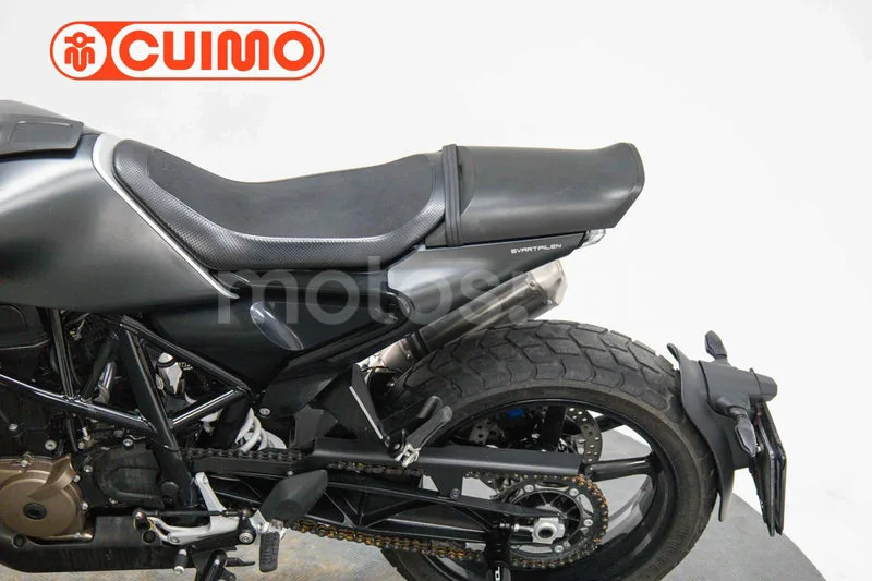 Husqvarna Svartpilen 701 – Vista 16