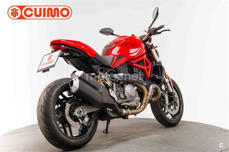 Ducati Monster 821 – Vista 4