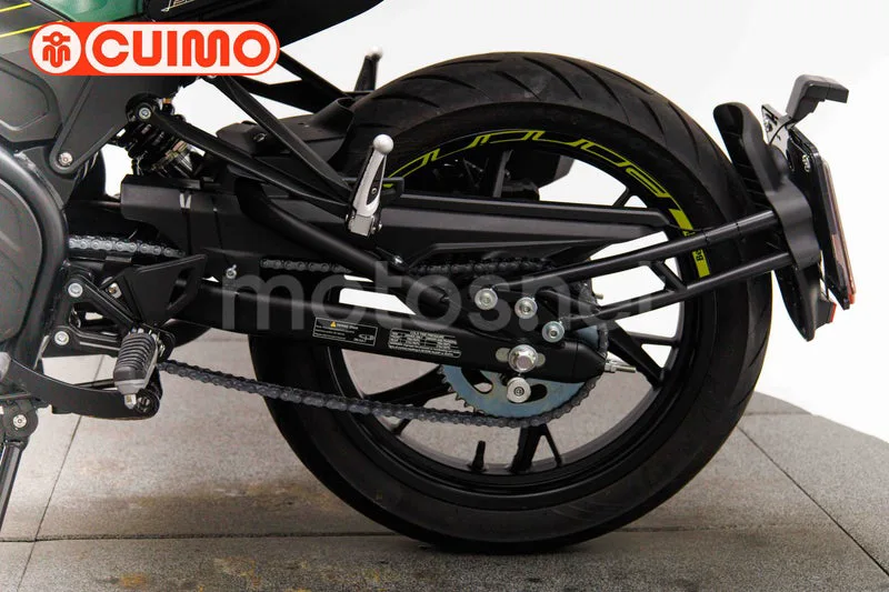 Benelli Leoncino 125 – Vista 35