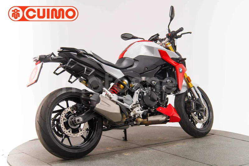 BMW F 900 R – Vista 3