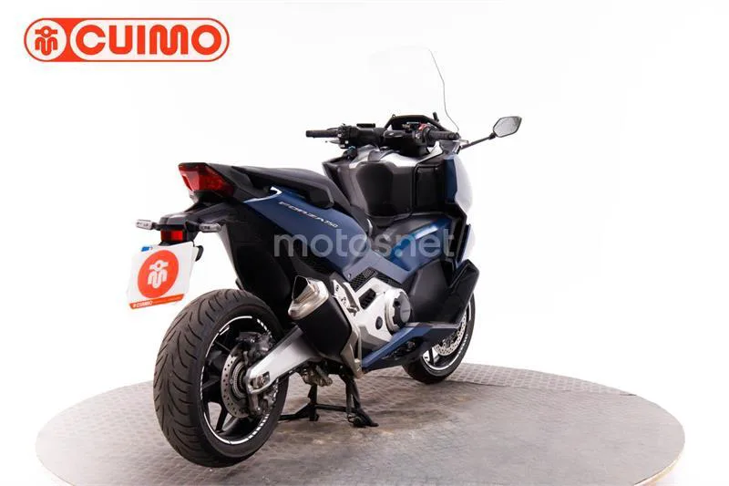 Honda Forza 750 – Vista 4