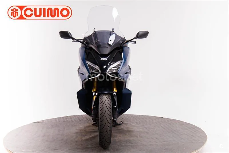 Honda Forza 750 – Vista 10