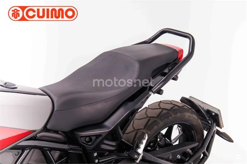 Indian FTR 1200 – Vista 23