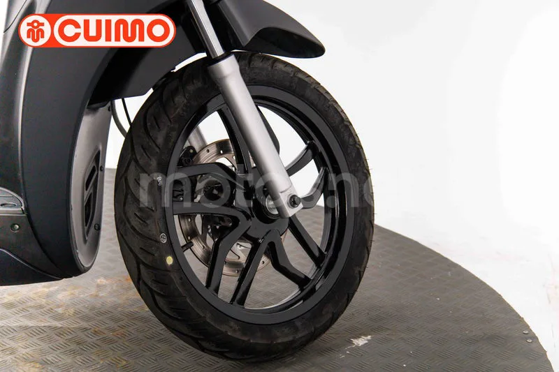 Kymco People S 125 – Vista 12