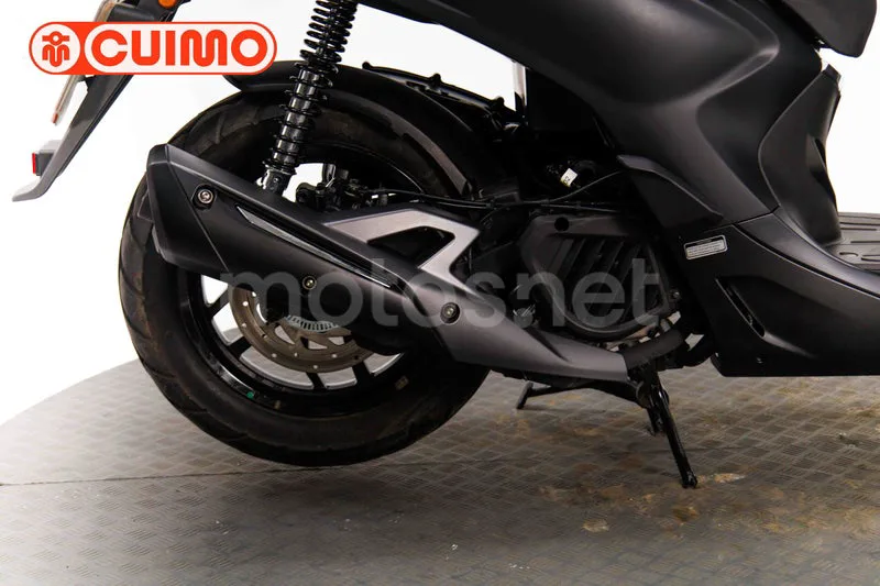 Kymco People S 125 – Vista 13