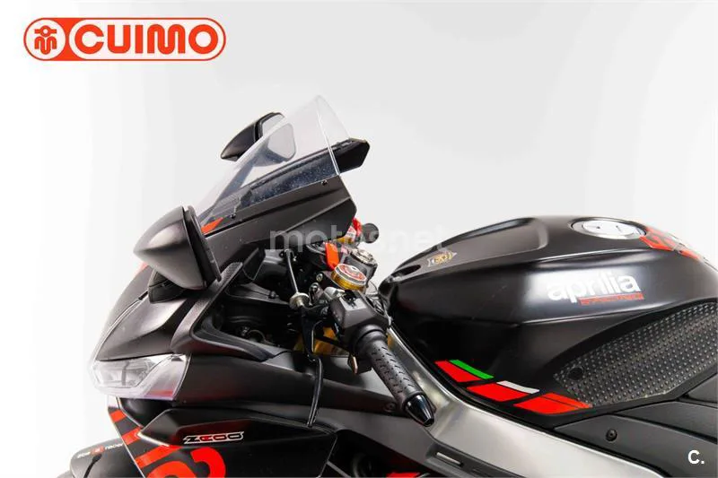 Aprilia RSV4 – Vista 23