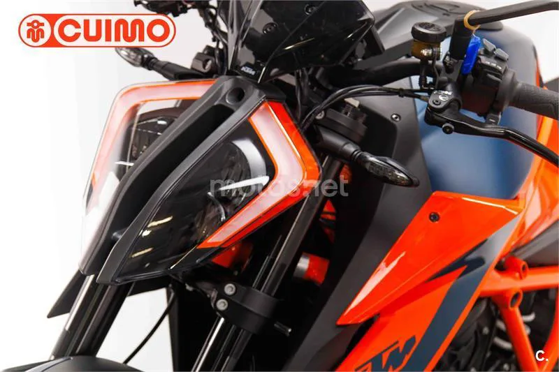 KTM 1290 Super Duke R – Vista 22