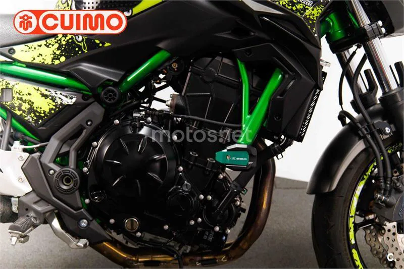 Kawasaki Z650 – Vista 13