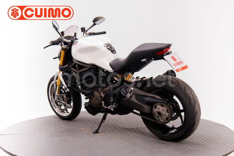 Ducati Monster 1200 S – Vista 11