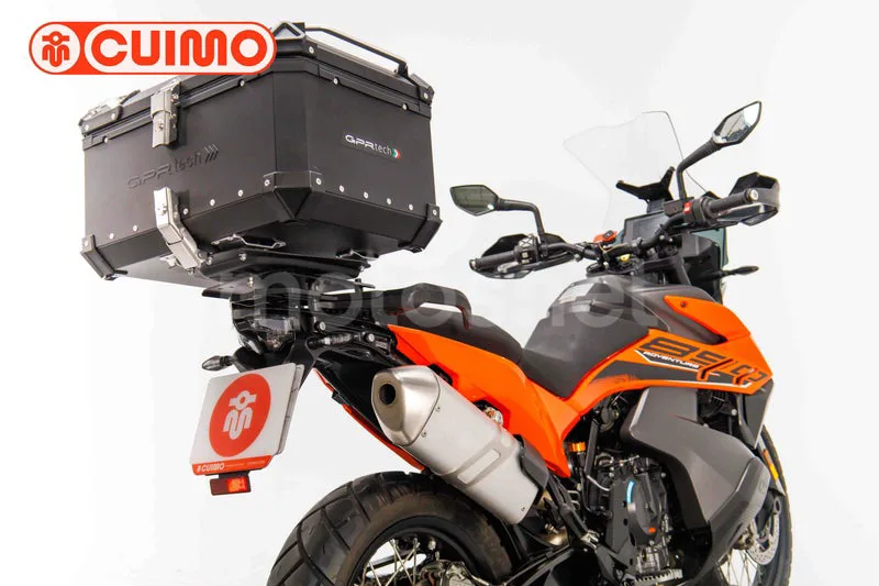 KTM 890 – Vista 17