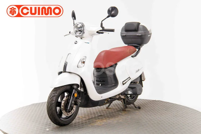 SYM Fiddle 125 – Vista 17