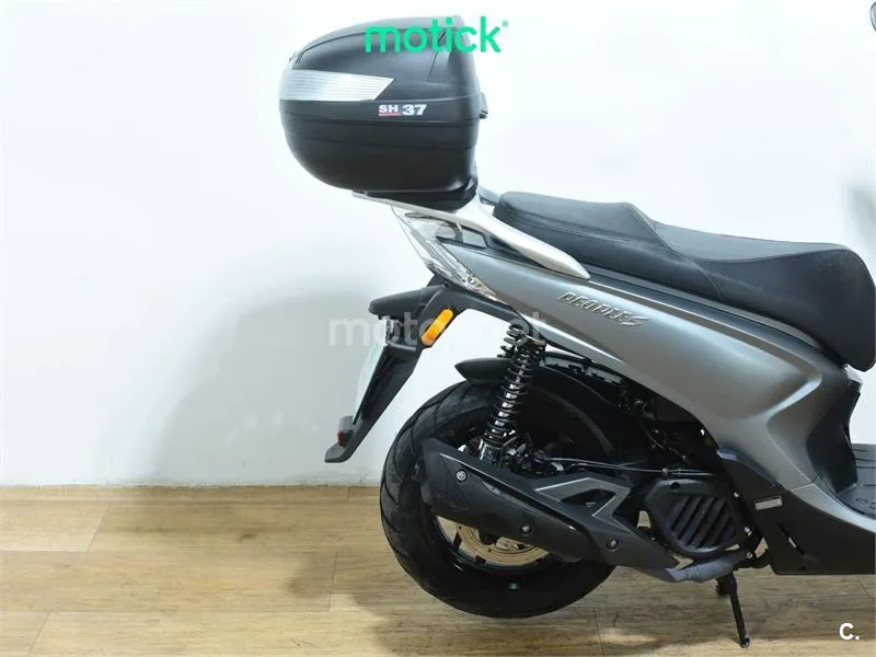 Kymco People S 125 – Vista 3
