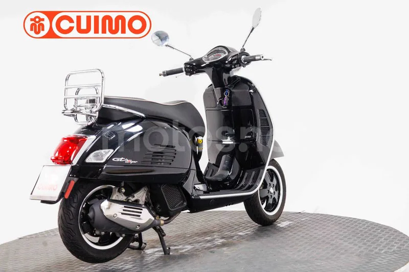 Vespa GTS 125 – Vista 18