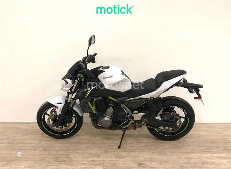 Kawasaki Z650 – Vista 6