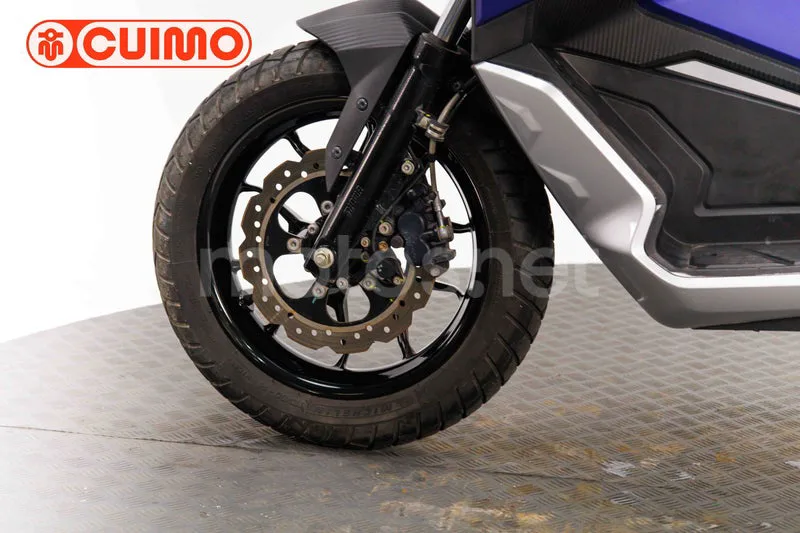 Aprilia SR GT 125 – Vista 19