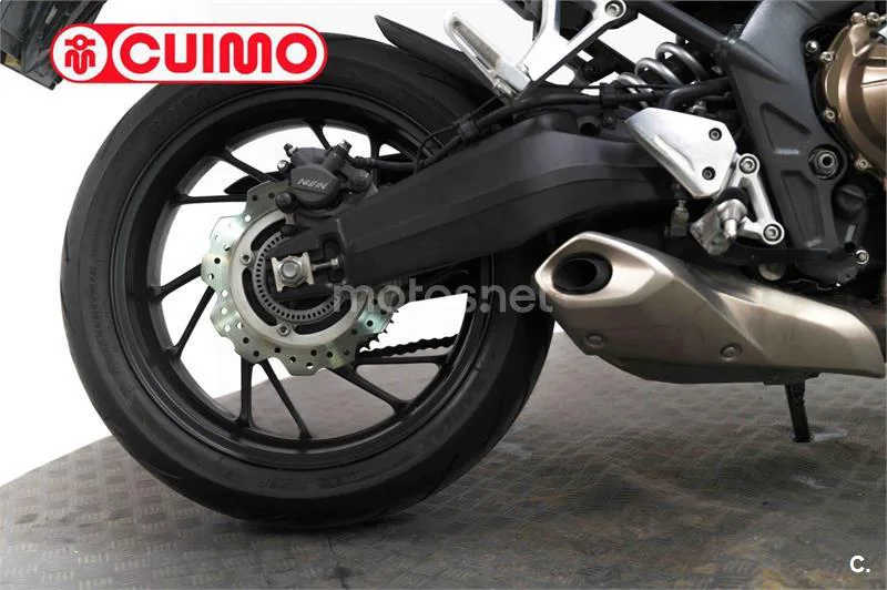 Honda CB 650 F – Vista 14