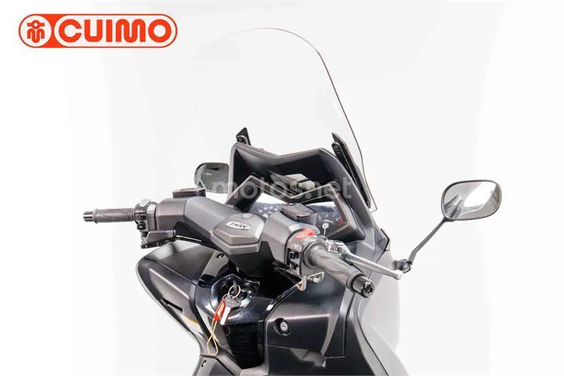 Yamaha TMAX 530 – Vista 15