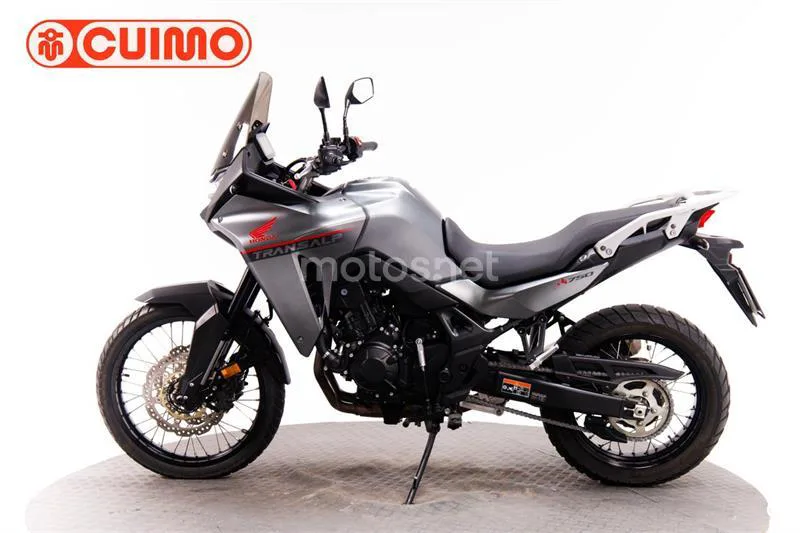 Honda XL 750 Transalp – Vista 8