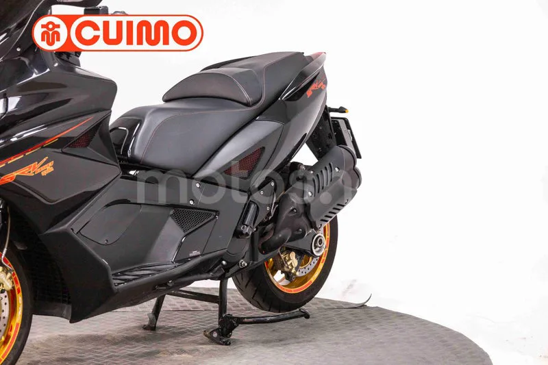 Aprilia SRV 850 – Vista 41