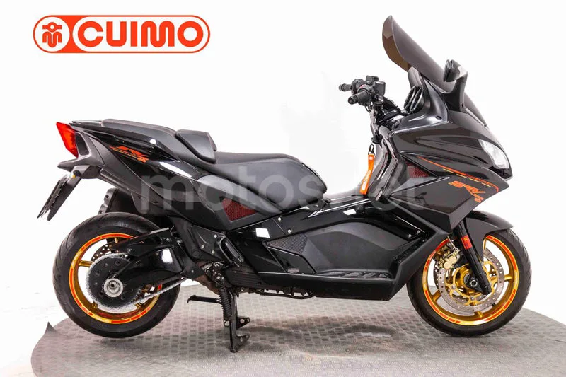 Aprilia SRV 850 – Vista 10