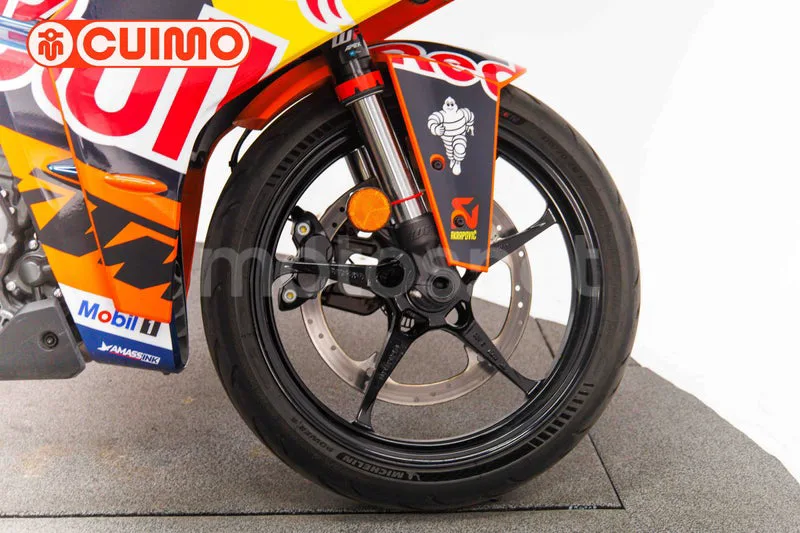 KTM RC – Vista 24