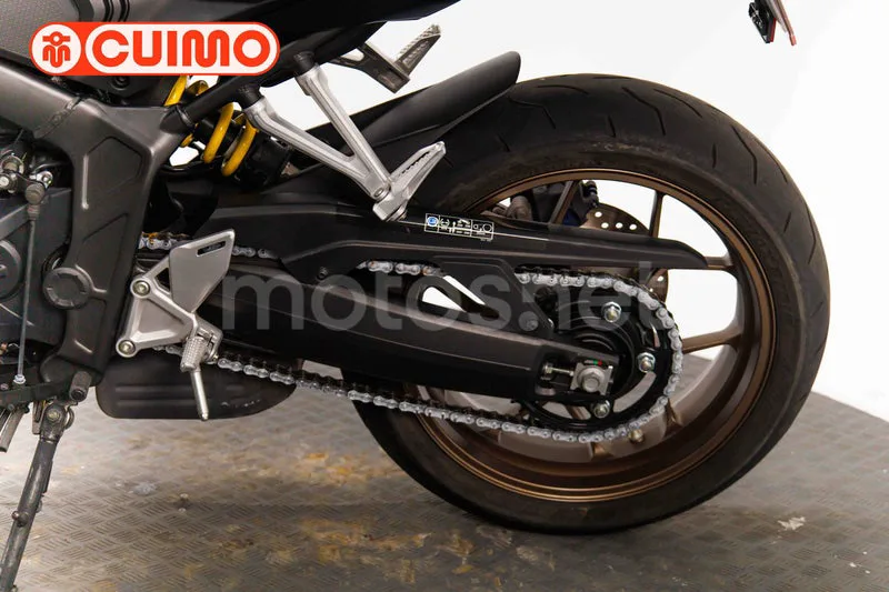 Honda CB 650 R – Vista 18