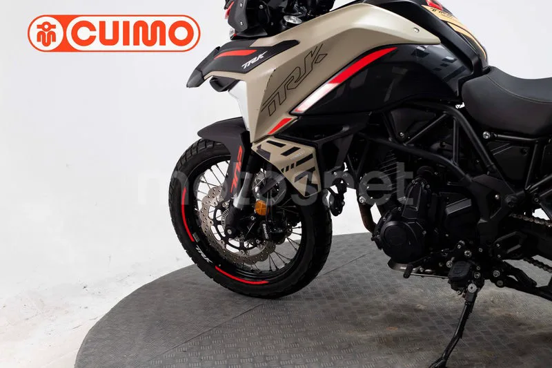 Benelli TRK 702 X – Vista 11