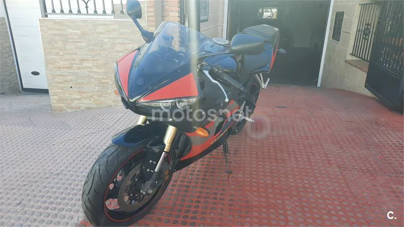 Yamaha R6 – Vista 4