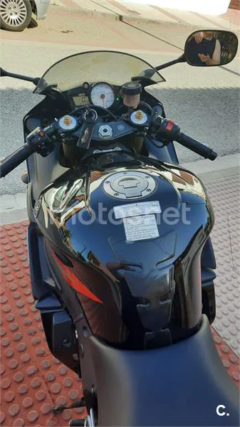 Yamaha R6 – Vista 9