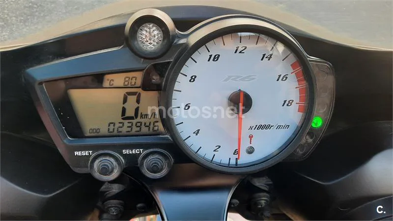 Yamaha R6 – Vista 10