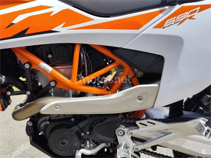 KTM 690 Enduro R – Vista 8