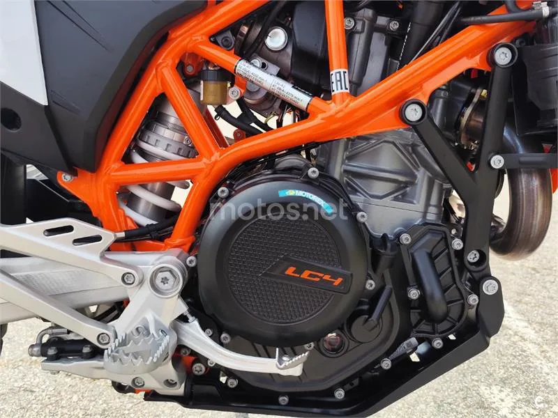 KTM 690 Enduro R – Vista 9