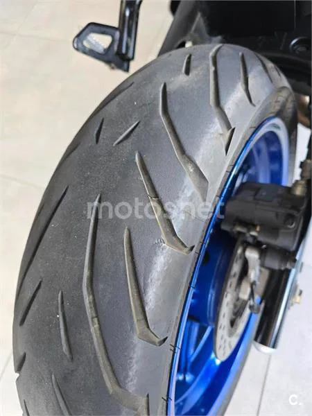 Suzuki SV 650 – Vista 13