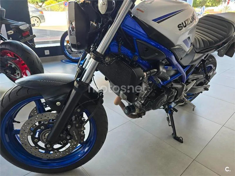 Suzuki SV 650 – Vista 7