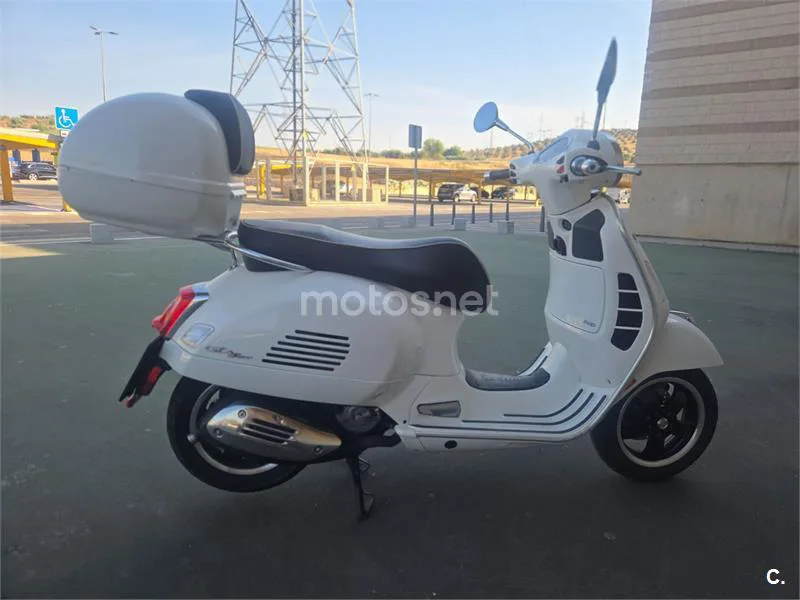Vespa GTS 300 – Vista 6
