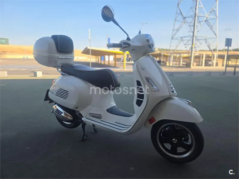 Vespa GTS 300 – Vista 7